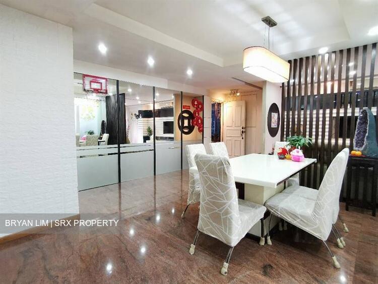 Blk 961 Hougang Avenue 9 (Hougang), HDB Executive #343090391